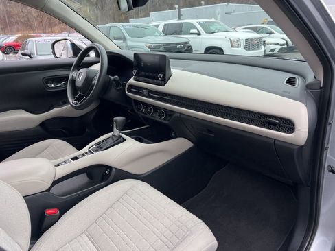 Used 2023 Honda HR-V LX image 26