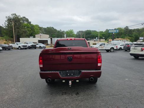 Used 2017 RAM 1500 Express w/ Express Value Package RWD image 4