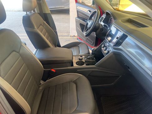 Used 2021 Volkswagen Atlas SEL Premium image 23