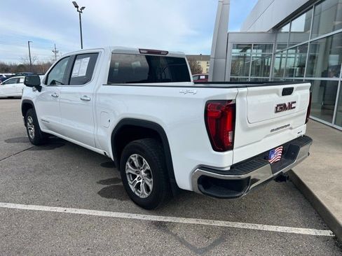 Used 2025 GMC Sierra 1500 SLT image 3