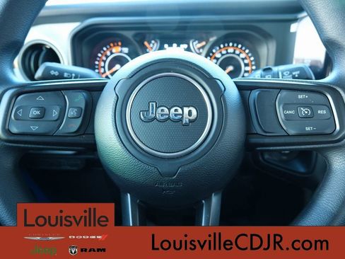 Used 2026 Jeep Wrangler Unlimited Sport AWD/4WD image 15