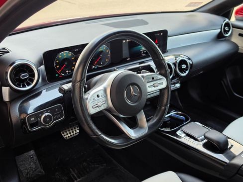 Used 2019 Mercedes-Benz A 220 4MATIC image 11