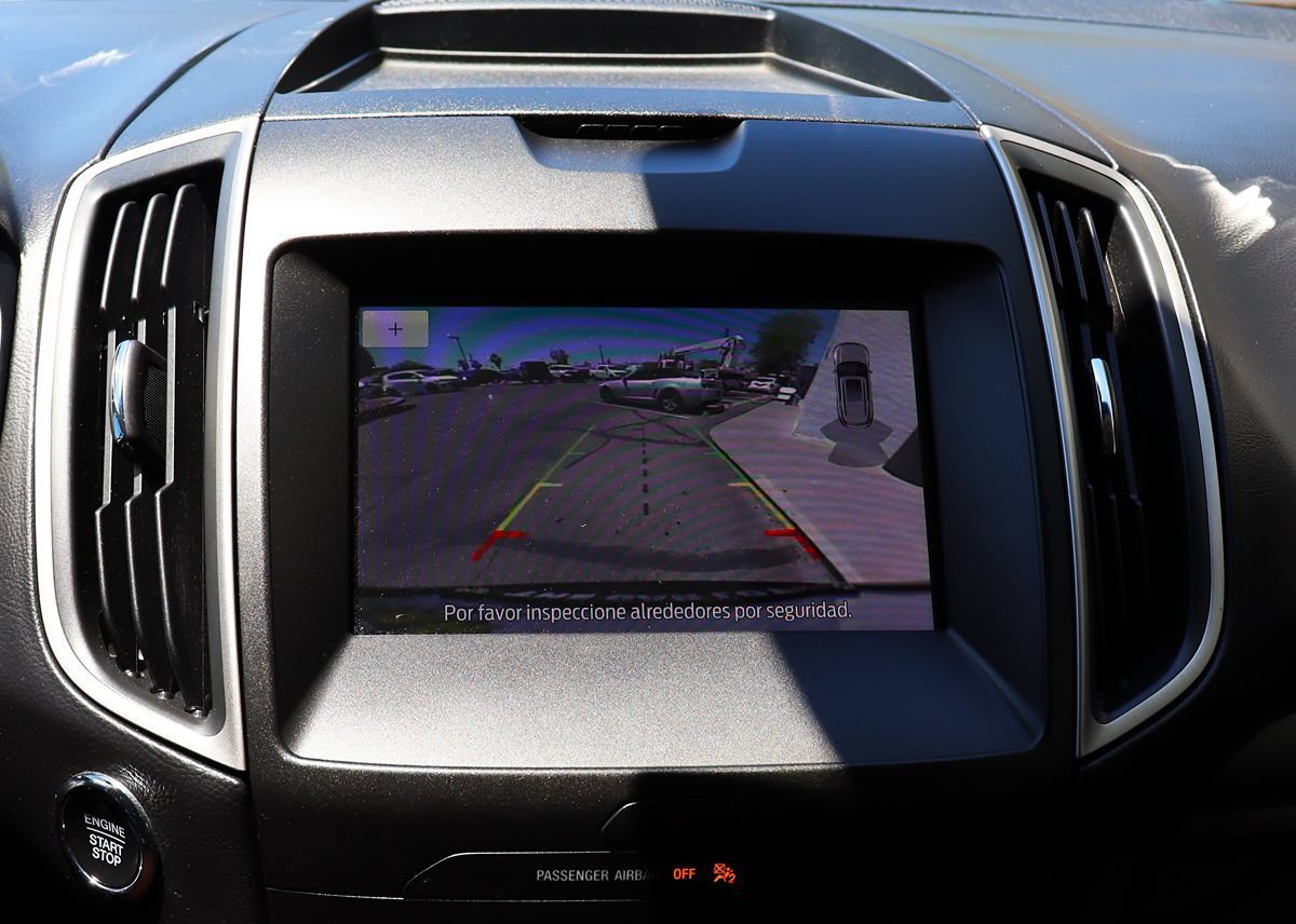 Used 2020 Ford Edge SEL FWD image 48