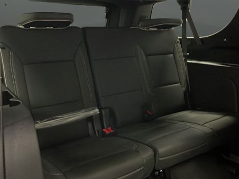 New 2026 Chevrolet Suburban Premier w/ Sun And Tow Package AWD/4WD image 25