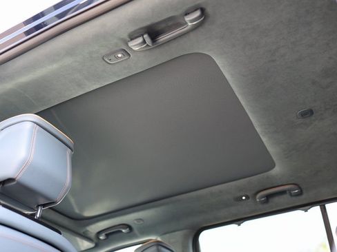 Used 2023 Jeep Grand Wagoneer Series II image 50