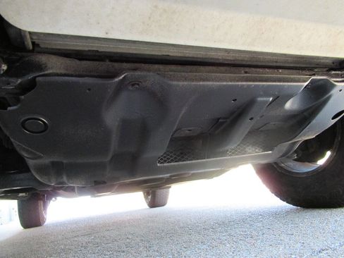 Used 2006 Toyota 4Runner SR5 AWD/4WD image 25