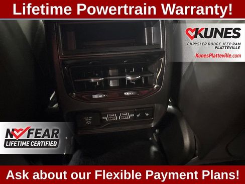 Used 2025 Jeep Grand Cherokee Limited w/ Black Appearance Package image 19