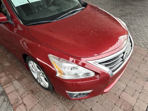 Used 2015 Nissan Altima 3.5 SL FWD image 29