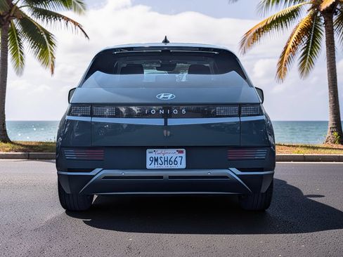 Certified 2024 Hyundai Ioniq 5 SEL RWD image 6