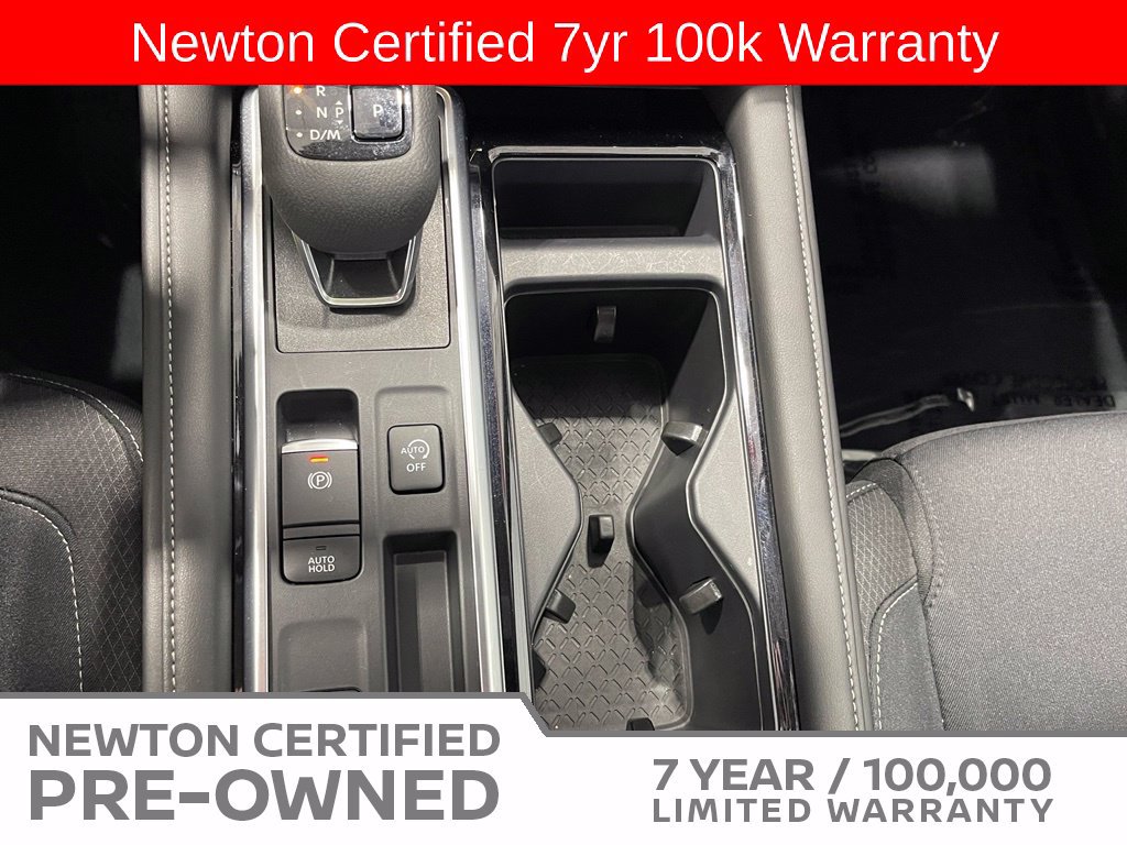 Used 2025 Nissan Pathfinder SV w/ SV Premium Package FWD image 32