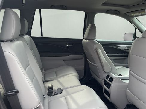 Used 2017 Honda Pilot EX-L image 12