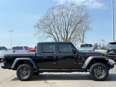 Used 2024 Jeep Gladiator Mojave w/ Convenience Group image 44