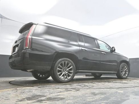 Used 2020 Cadillac Escalade ESV Platinum w/ Escalade Sport Edition AWD/4WD image 56