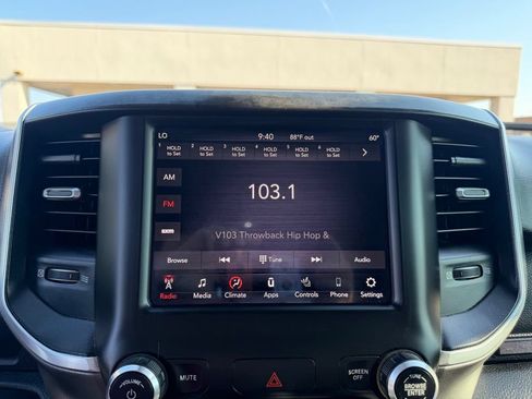 Used 2019 RAM 1500 Big Horn RWD image 31