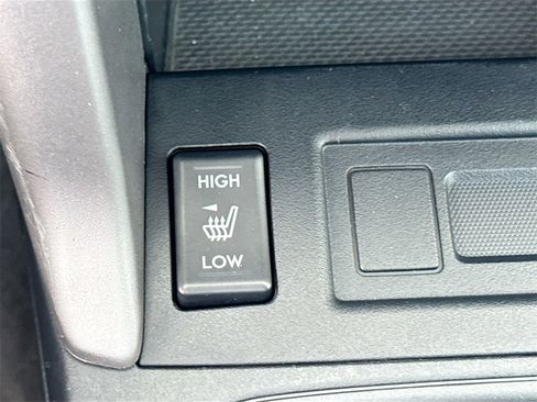 Used 2016 Subaru Forester 2.5i Premium w/ All-Weather Package image 17