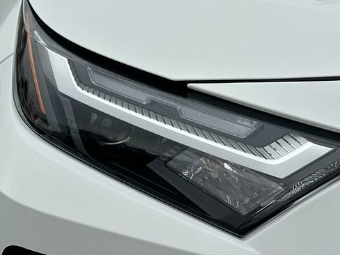 Used 2025 Toyota RAV4 LE AWD/4WD image 31