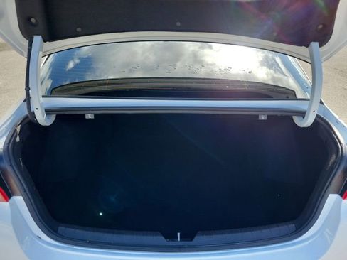 Used 2022 Kia K5 EX image 10