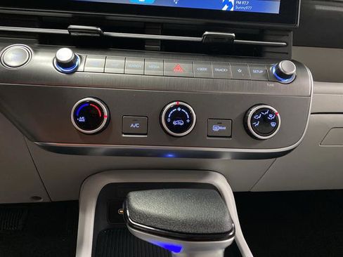 New 2026 Hyundai Kona SE image 16