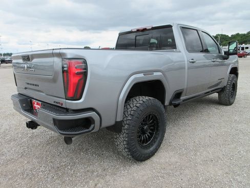 New 2026 GMC Sierra 2500 AT4 w/ AT4 Premium Plus Package AWD/4WD image 5