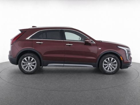 Used 2019 Cadillac XT4 Premium Luxury w/ Enhanced Visibility Package AWD/4WD image 6