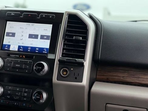 Certified 2020 Ford F150 Lariat w/ Equipment Group 502A Luxury AWD/4WD image 24