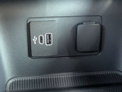 New 2026 Ford Explorer Active RWD image 26