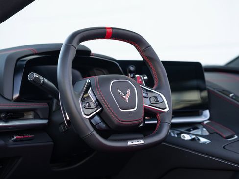 Used 2025 Chevrolet Corvette Z06 RWD image 44