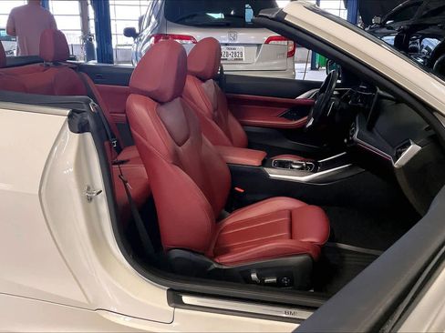 Certified 2024 BMW 430i xDrive Convertible w/ Premium Package image 8