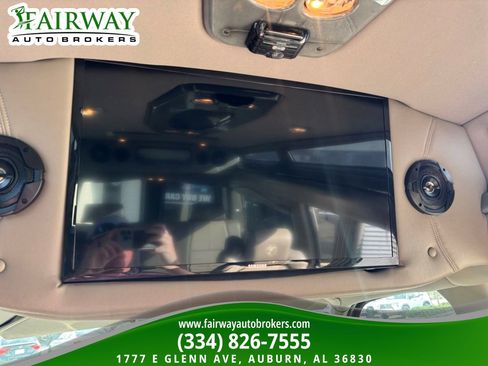 Used 2018 GMC Savana 2500 w/ Enhanced Convenience Package image 25