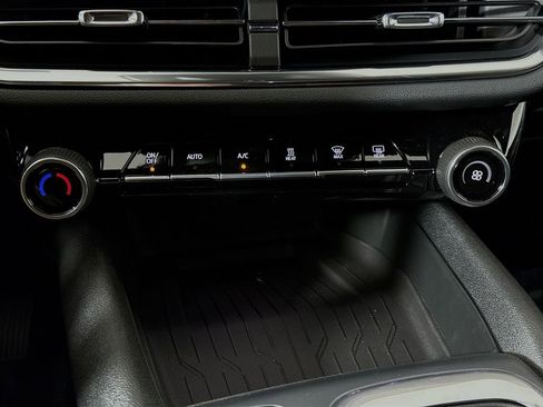 New 2026 Chevrolet Equinox EV LT w/ Comfort Package image 15