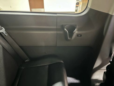 Used 2020 Ford Transit 150 XL image 46