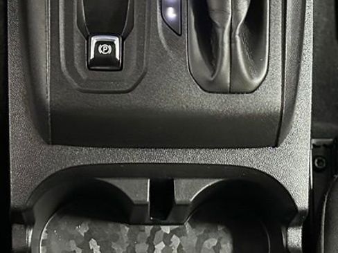 Used 2023 Chevrolet Colorado W/T w/ WT Convenience Package AWD/4WD image 17