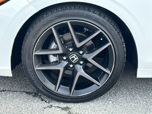 Used 2024 Honda Civic Sport Touring image 11