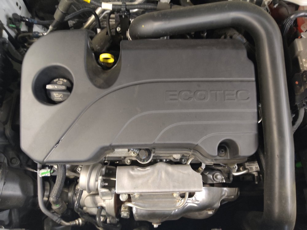 Used 2023 Chevrolet Equinox RS w/ RS Leather Package FWD image 30