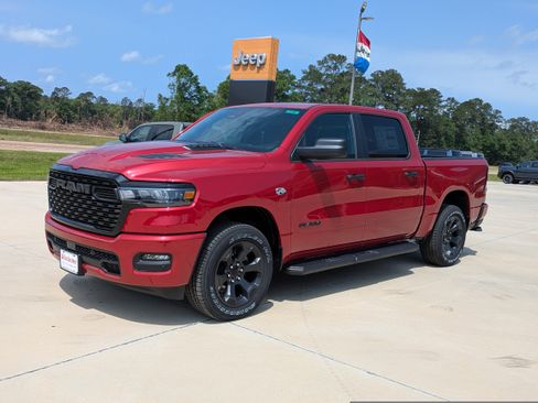 New 2026 RAM 1500 Express AWD/4WD image 4