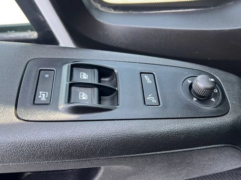 Used 2025 RAM ProMaster 2500 w/ Convenience Group FWD image 37