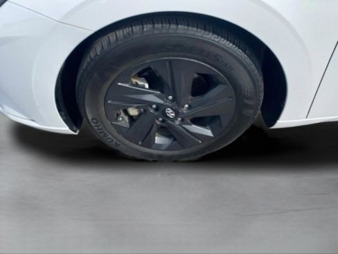 Used 2022 Hyundai Elantra Blue w/ Cargo Package image 11