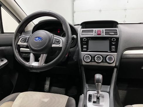 Used 2017 Subaru Crosstrek 2.0i Premium w/ Popular Package #1 AWD/4WD image 40