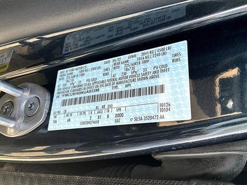 Used 2022 Ford Escape SEL w/ Technology Package image 19