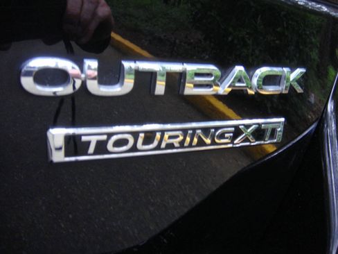 Used 2023 Subaru Outback Touring XT AWD/4WD image 18