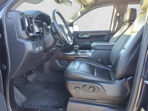 Used 2022 GMC Sierra 1500 Elevation w/ Elevation Premium Package image 9