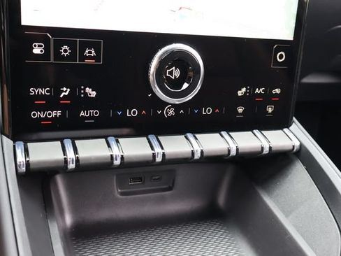 New 2027 GMC Terrain Elevation w/ Elevation Premium Package FWD image 26