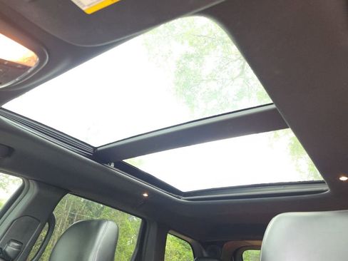 Used 2016 Jeep Grand Cherokee Limited w/ Luxury Group II image 12