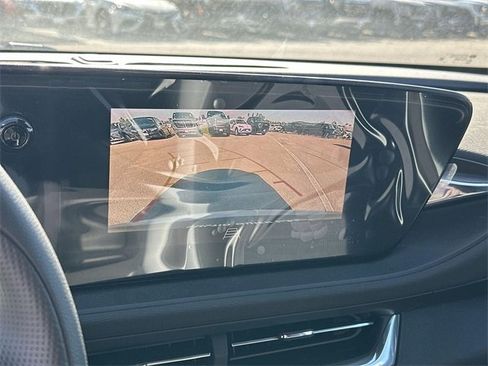New 2025 Buick Envista Preferred image 13