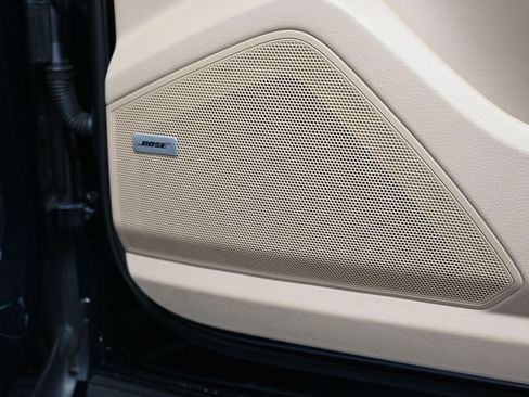 Certified 2022 Porsche Cayenne image 31