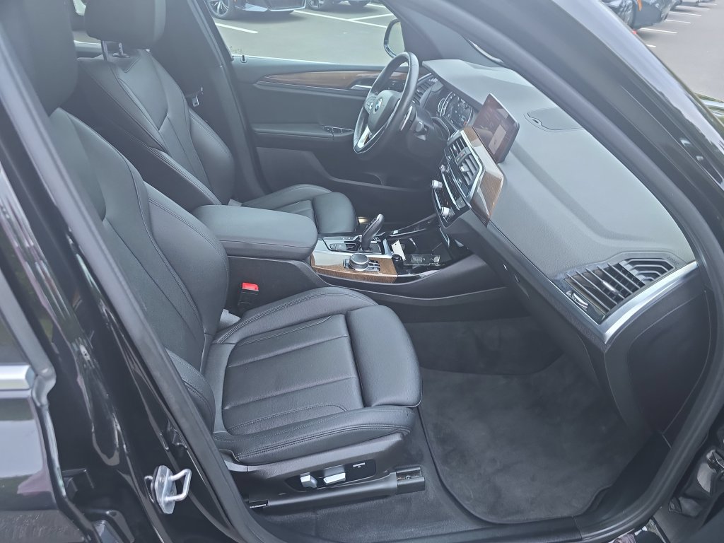 Used 2019 BMW X3 xDrive30i w/ Driving Assistance Package AWD/4WD image 11