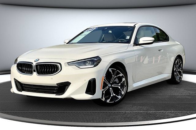 Used 2025 BMW 230i Coupe w/ M Sport Package RWD image 1