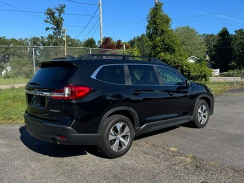 Used 2021 Subaru Ascent Premium w/ Convenience Package AWD/4WD image 3