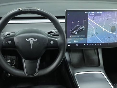 Used 2021 Tesla Model 3 Standard Range Plus image 13