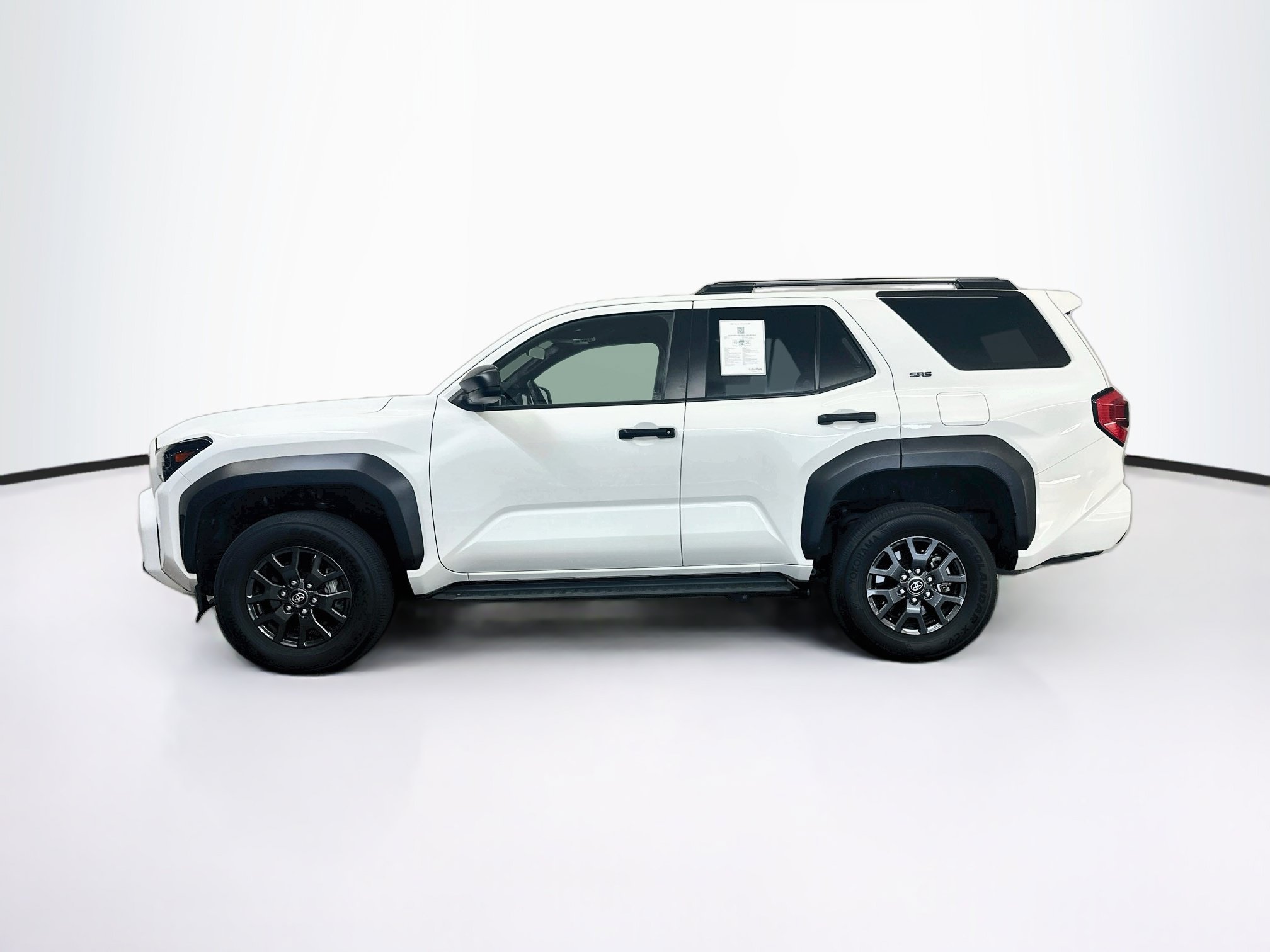 Used 2025 Toyota 4Runner SR5 AWD/4WD image 4